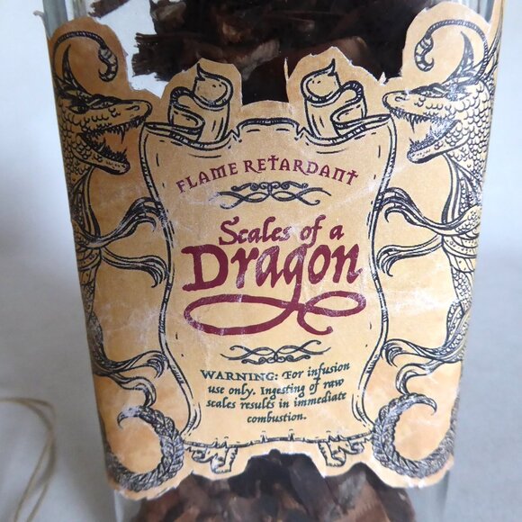 NEW APOTHECARY BOTTLE DRAGON SCALES HALLOWEEN GOTHIC ODDITY PROP HARRY POTTER - Picture 9 of 10